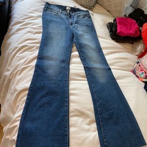 Never worn. Amazing great wide legged jeans